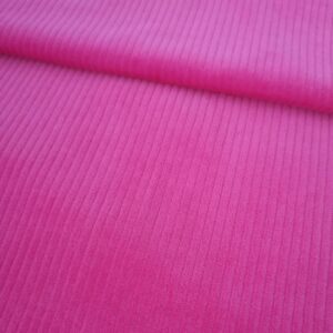 Nickicord aus Bio-Baumwolle in pink, gelegte Stoffbahn mit Faltkante